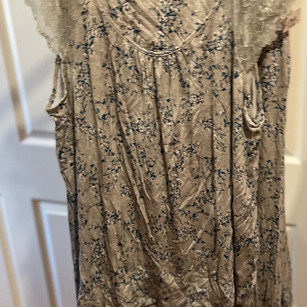 Pajamas and Robe - Picture 3 of 8